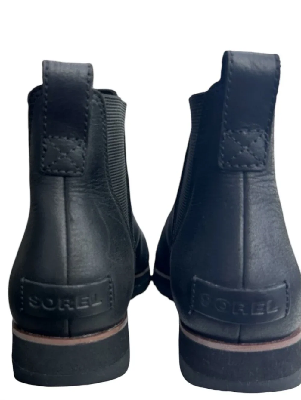 Sorel Harlow Chelsea boots in black, size 7.5